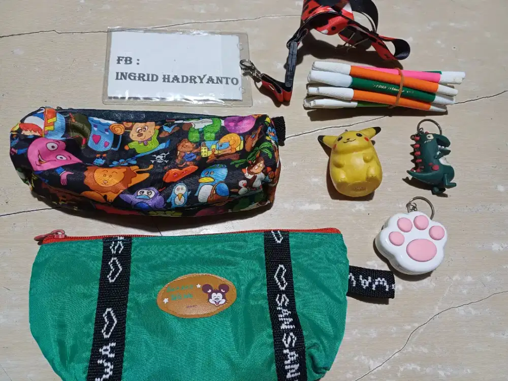 Kotak Pensil dan Aneka Perintilan Take All