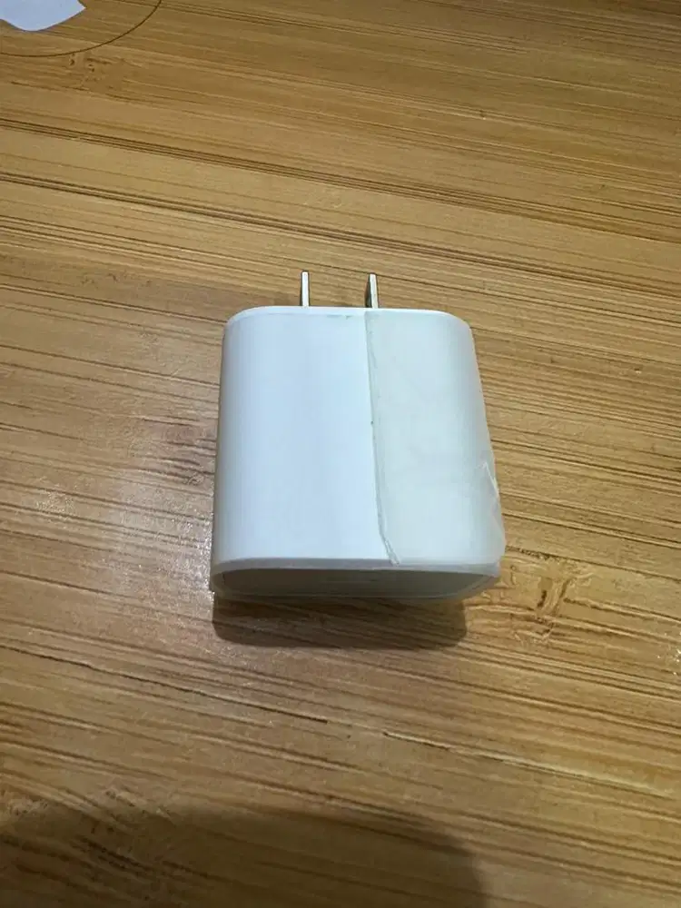 Charger apple baru