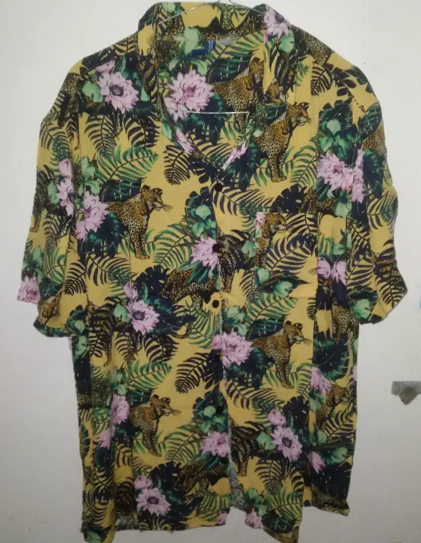 Dijual kemeja branded merek h&m bekas murah di jakarta timur