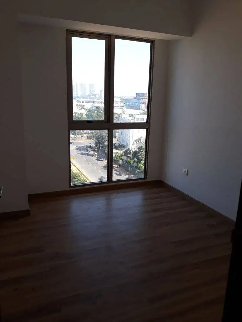 MTWON 1BR SIGNATURE TOWER GALAXY SUMMARECON SERPONG