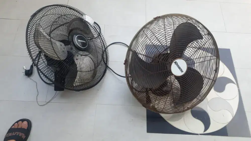 Segala merk kipas angin bisa langsung dikerjakan di tempat