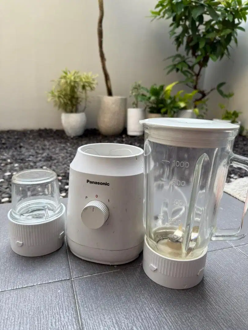 Blender panasonic putih MX-E310