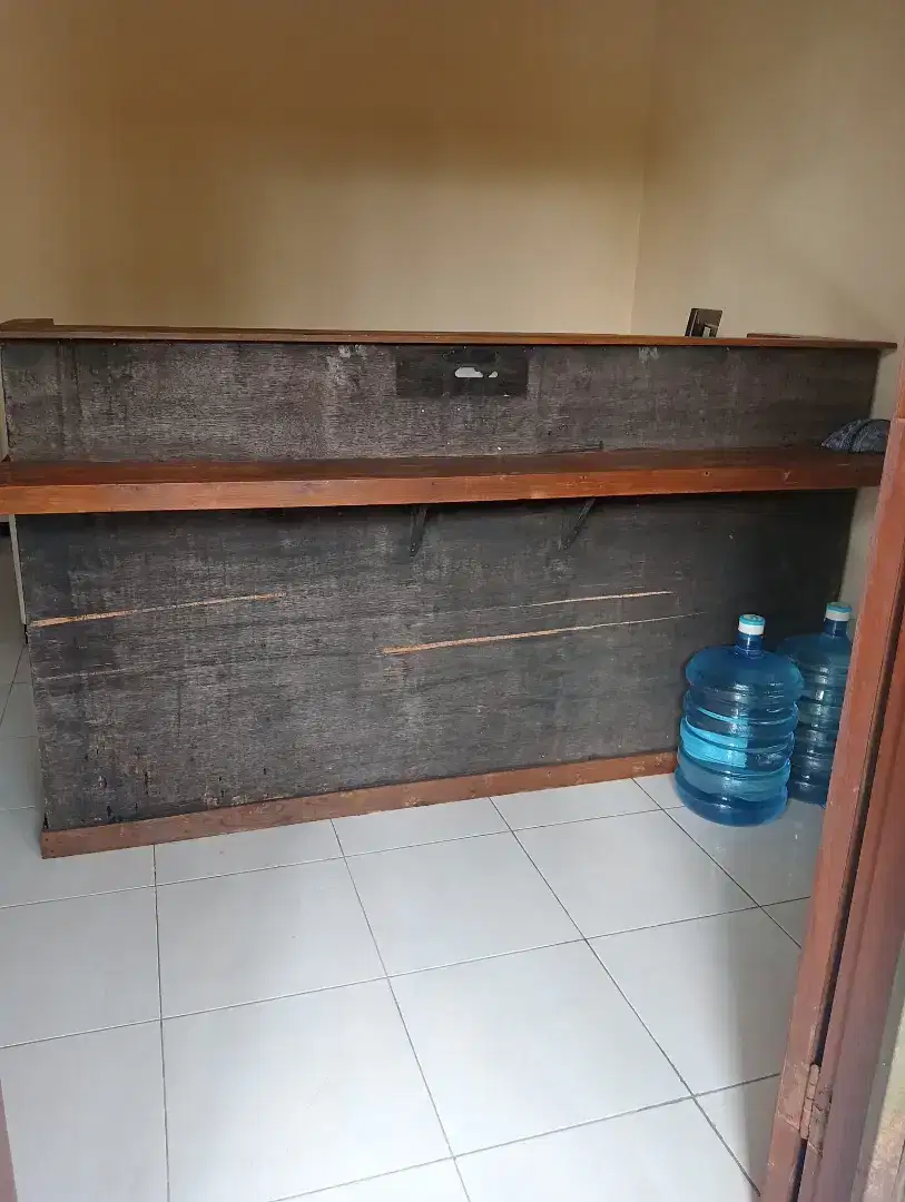 Meja Kasir Besar