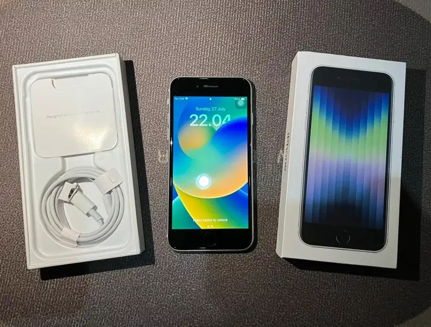 Iphone SE 3 2022 64gb Starlight / Putih Ex Ibox / Digimap Fullset