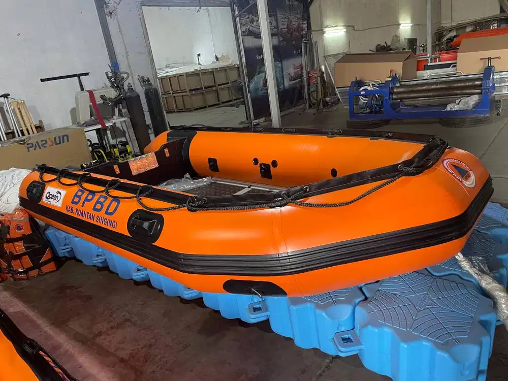 Perahu Karet Rescue SAR Mancing PVC OCEAN 360 Kapasitas 6 Orang 1 o