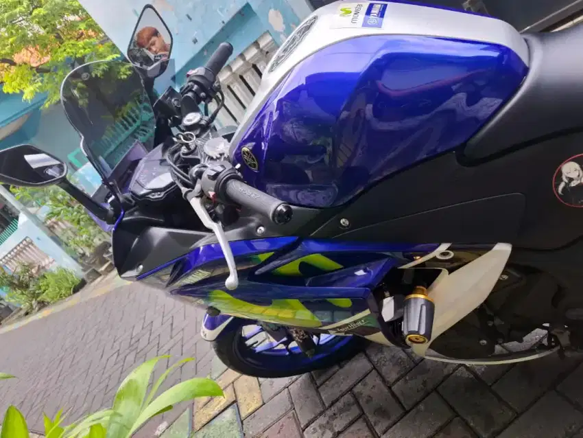Yamaha R25 SILAHKAN
