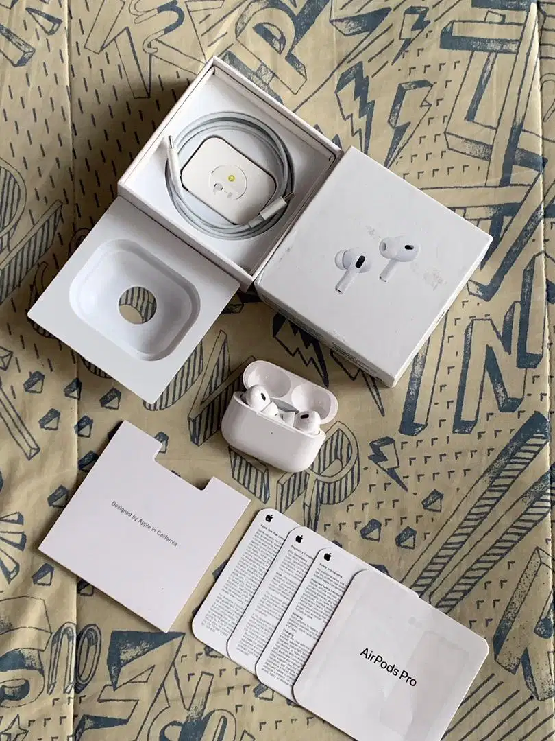 Airpods Pro Gen 2 With ANC (active noise cancellation) Fullset