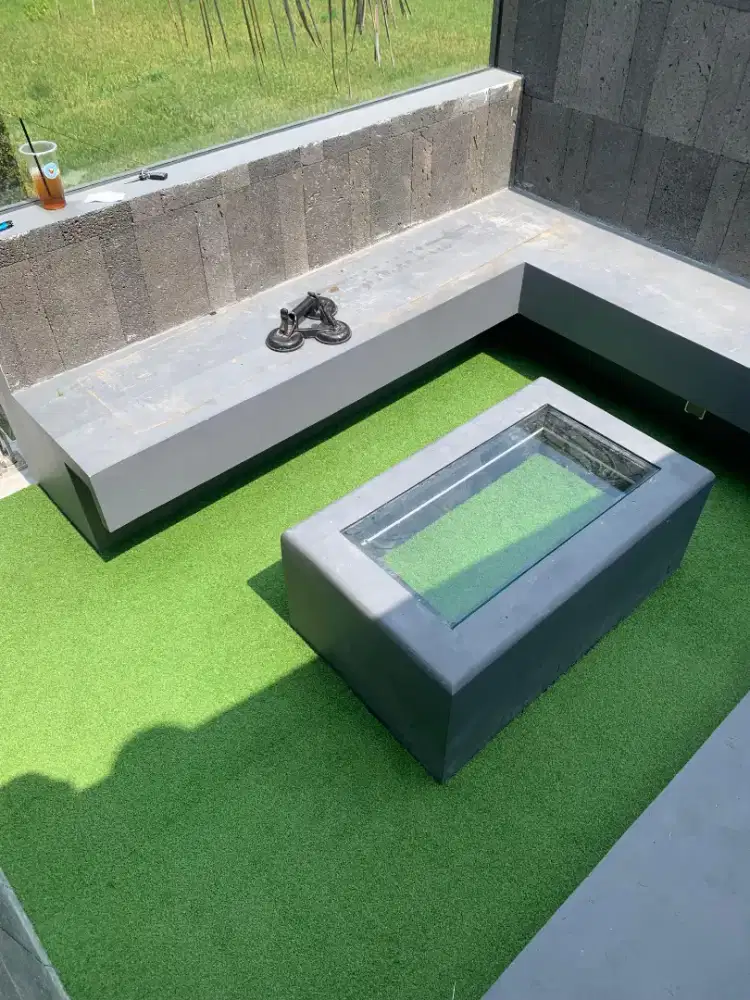 PUSATNYA RUMPUT SINTETIS