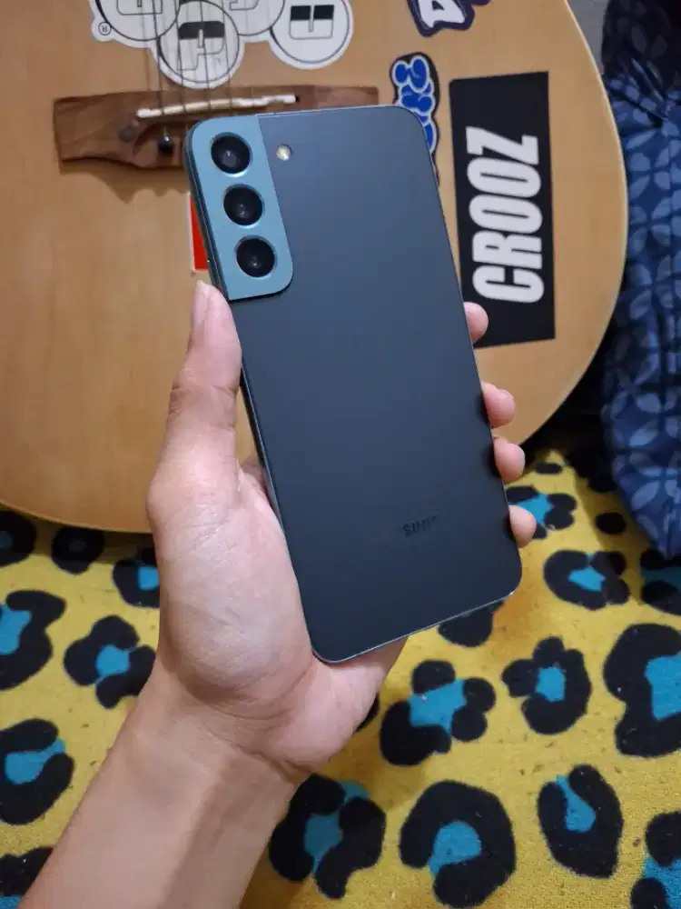 Samsung Galaxy S22+ 5G 8/256GB Fullset No Minus Sein Indonesia