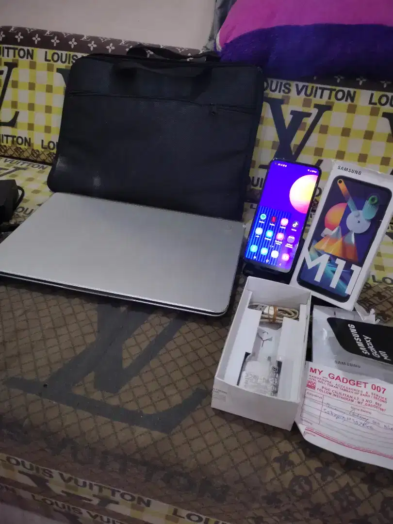 Beli laptop gratis HP Samsung lkp murah