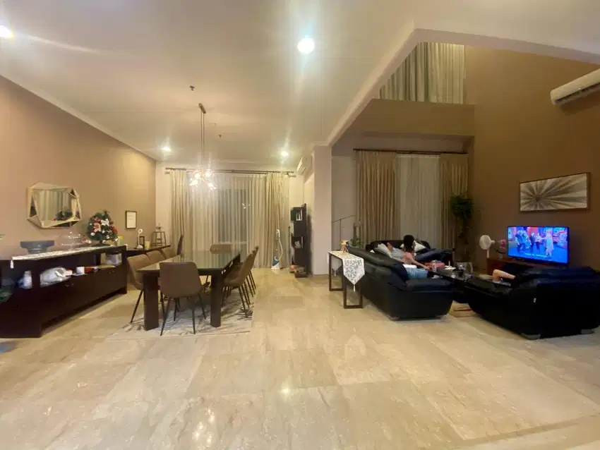 Sewa Apartemen Senayan Residence - Junior Penthouse- Jakarta Selatan