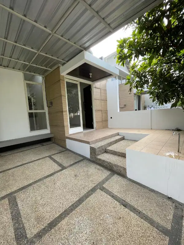 RUMAH DI AUSTINE TIDAR MALANG
