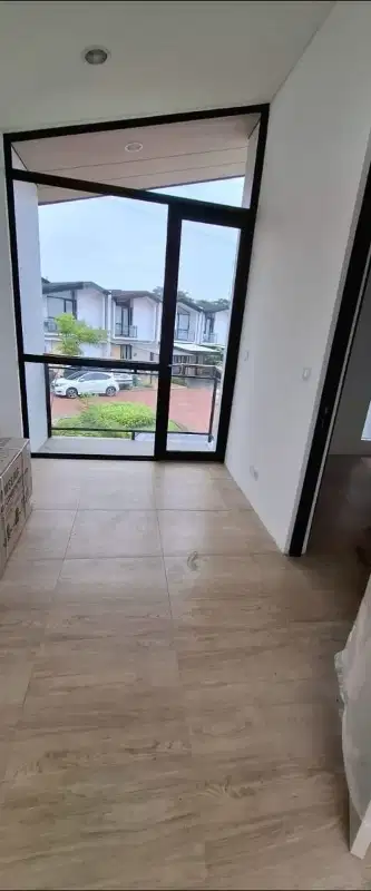 dijual rumah baru di lippo karawaci