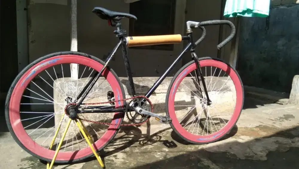 Sepeda fixie black