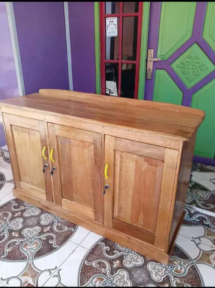 Lemari buffet pintu 3 atau lemari tv  ukuran 120x40 tinggi 75