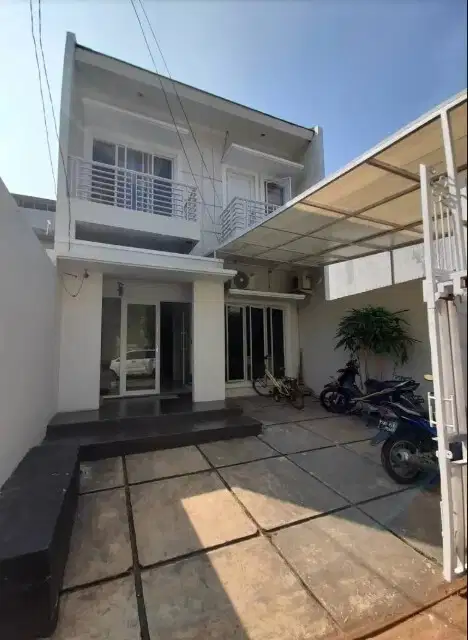 Rumah 2 Lantai Cantik Modern Murah di Kalisari Cijantung Jakarta Timur