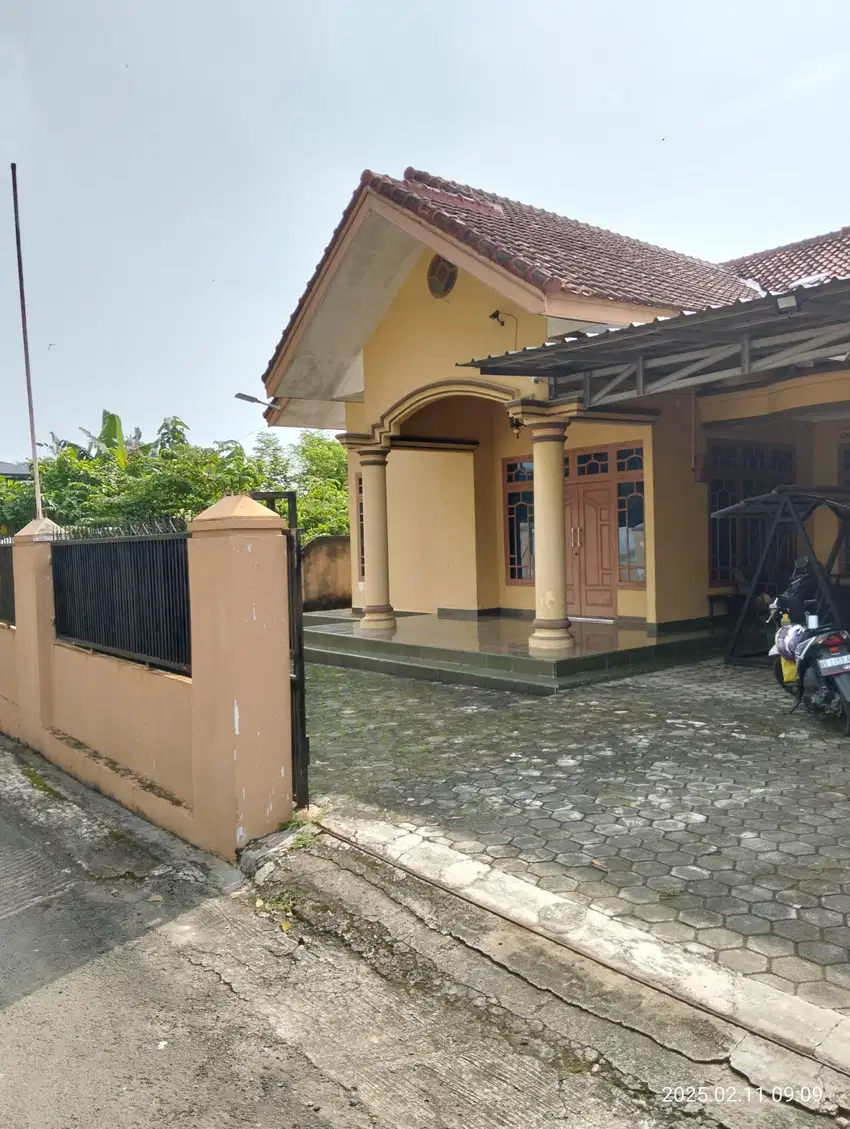 Rumah dan Tanah Luas Dekat UNILA