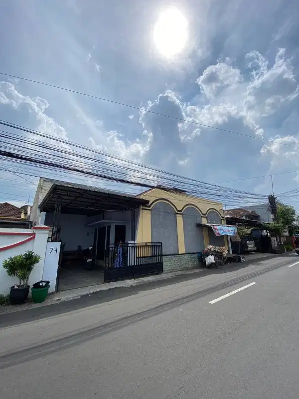 RUMAH KOST MURAH PINGGIR JALAN RAYA KEDAWUNG DEKAT SUHAT MALANG