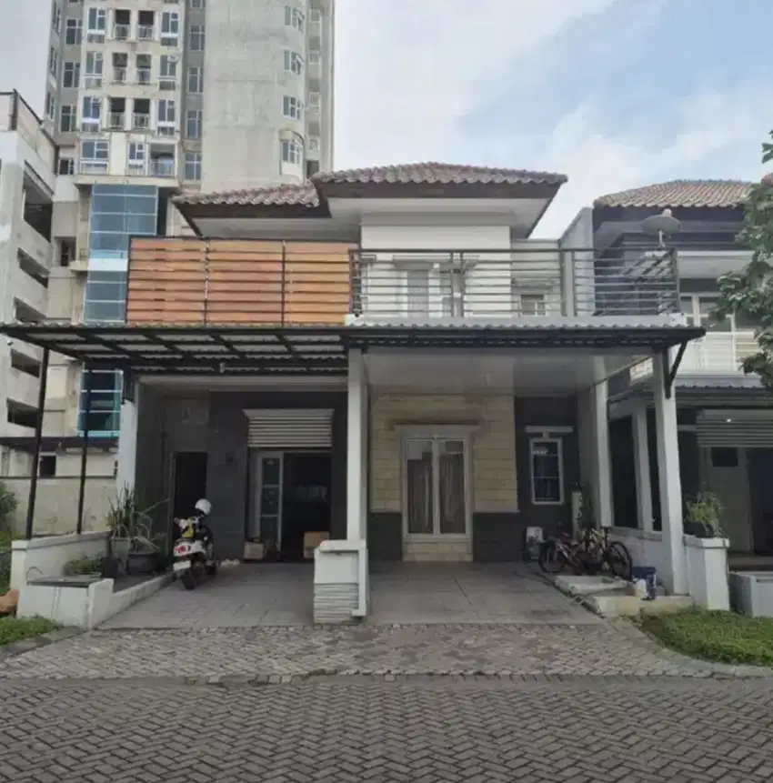 DIJUAL RUMAH ROYAL RESIDENCE KENSINGTON MURAH DEPAN