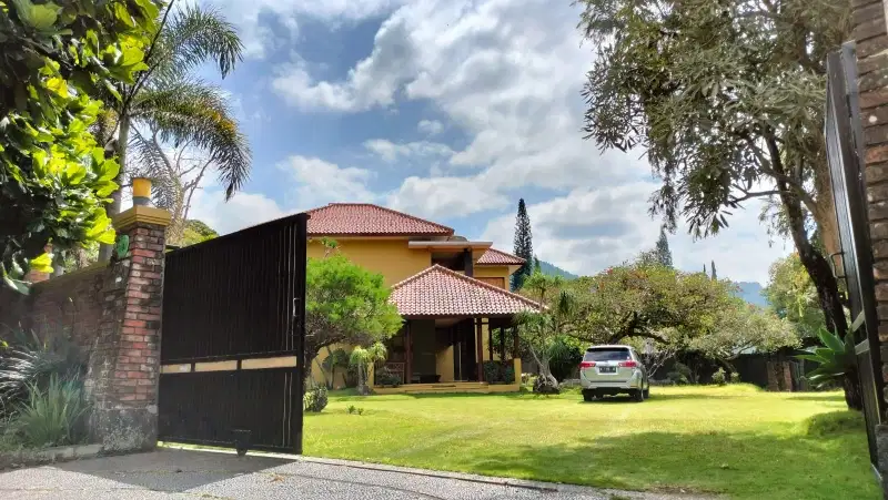 jual villa dibatu