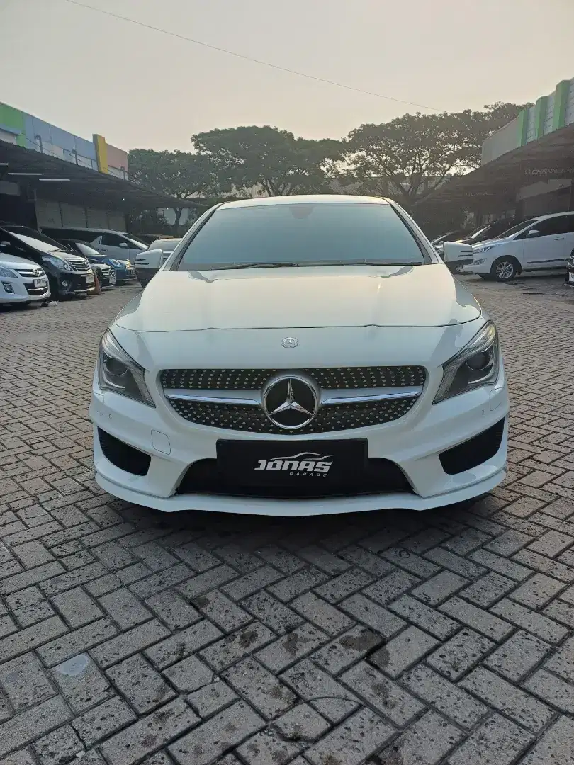 Mercedez benz Cla 200 AMG tahun 2015