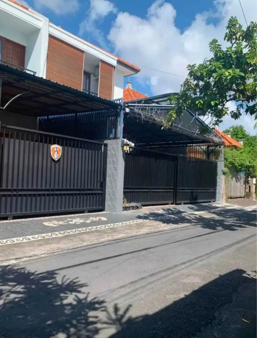 DIJUAL RUMAH MINIMALIS LOKASI JALAN BADAK SARI RENON