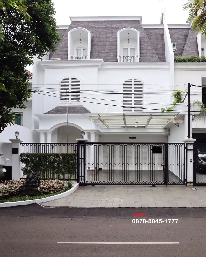 Luxury American Classic House At Prime Area Kebayoran Baru, Jakarta