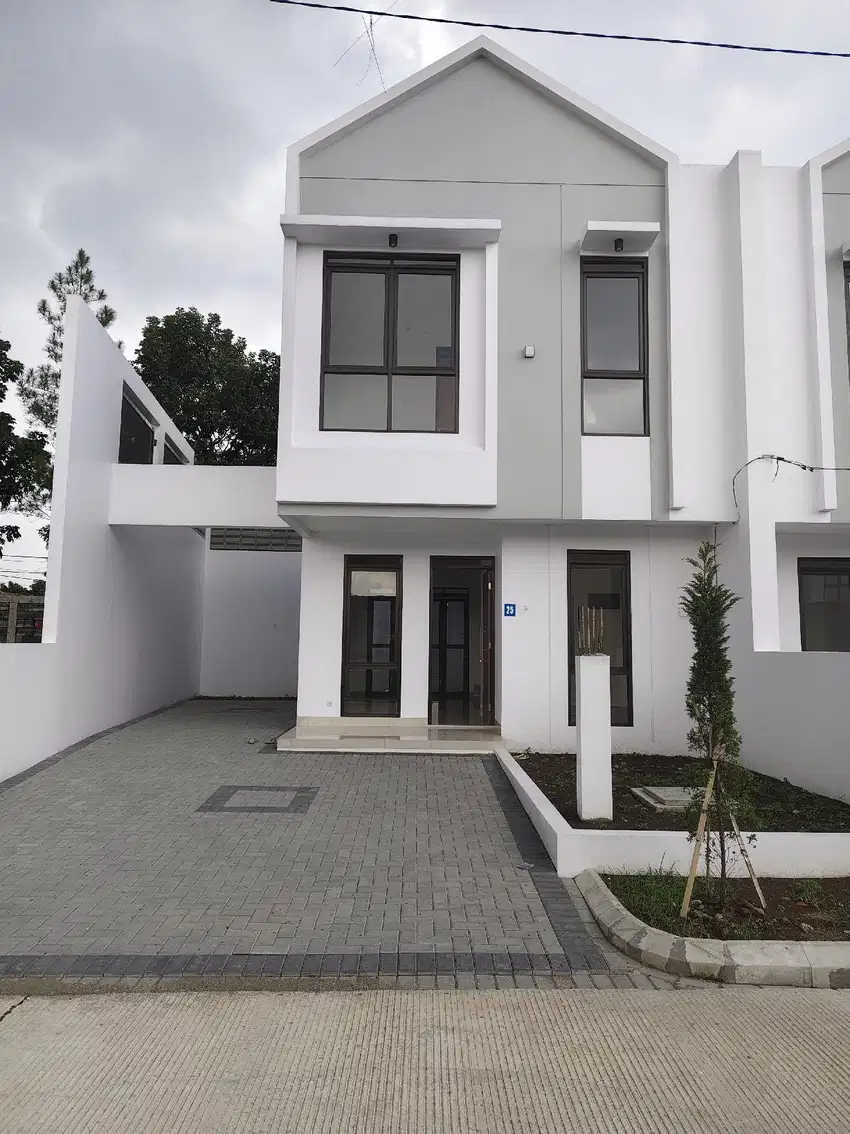 Rumah Baru Modern Kawasan Elite Komplek Batununggal Indah Bandung