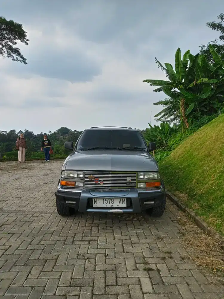 Opel Blazer LT DOHC '97