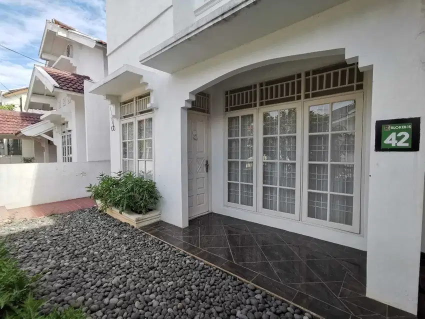 Dijual Rumah di Jl Perkici , Bintaro sektor 5
