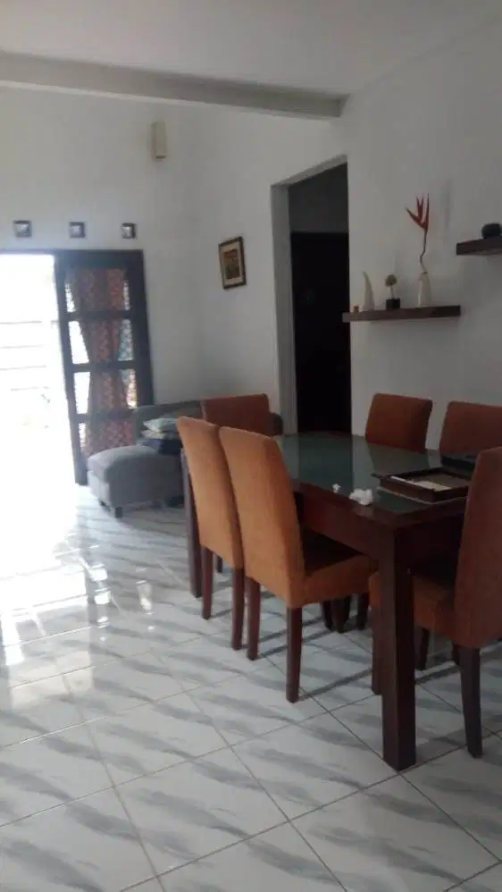 Rumah minimalis 2 LT furnish Saap Buahbatu dan Tuangga Bandung