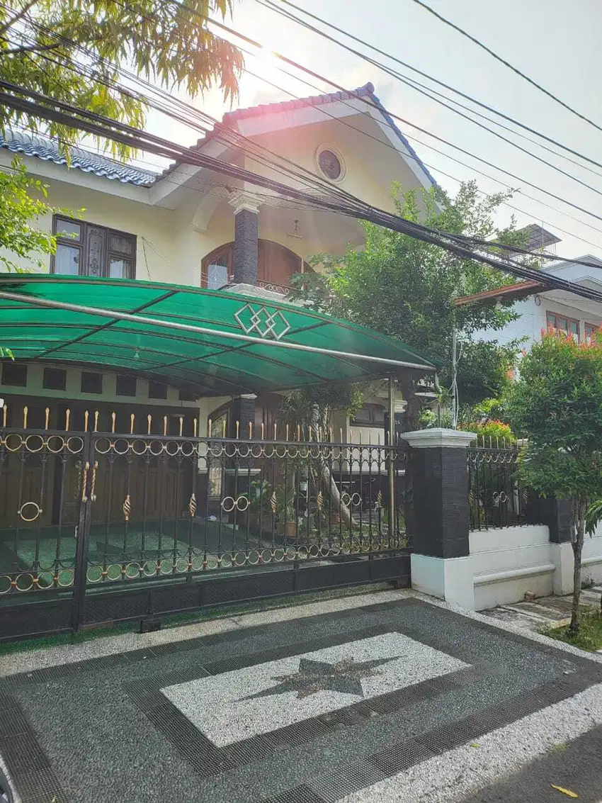 Rumah 2Lantai Clasik Asri Mewah No Banjir di Cempaka Putih Jakarta Pus