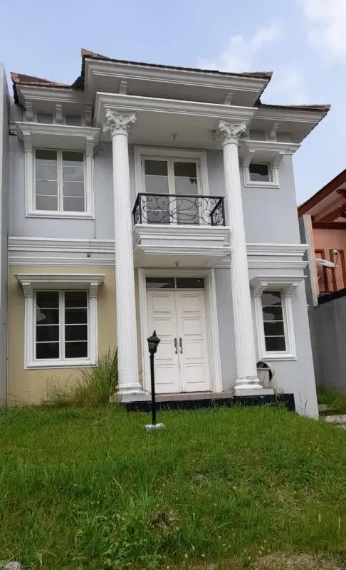Rumah Mewah di Lippo cikarang Cluster Oakwood