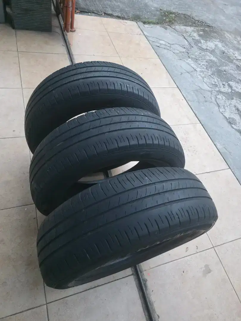 Dijual ban Dunlop Enasave EC300+ ukuran 205 65 R16 copotan Innova 2021