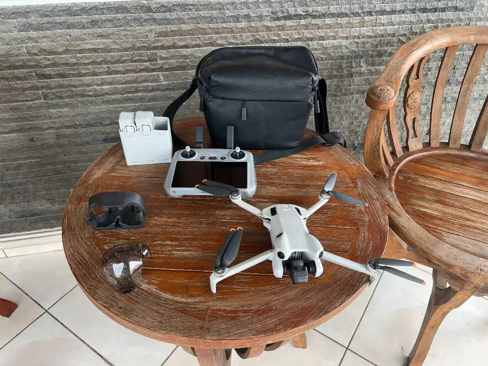 Drone DJI Mini 4 Pro Combo Plus
