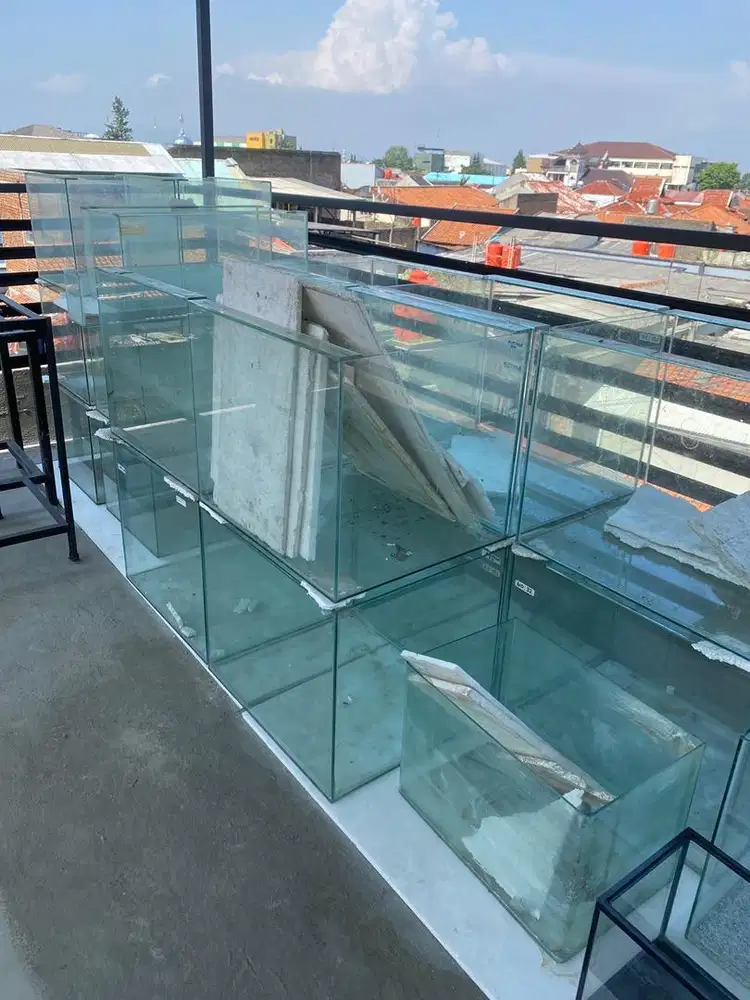 Aquarium Bekas Murah