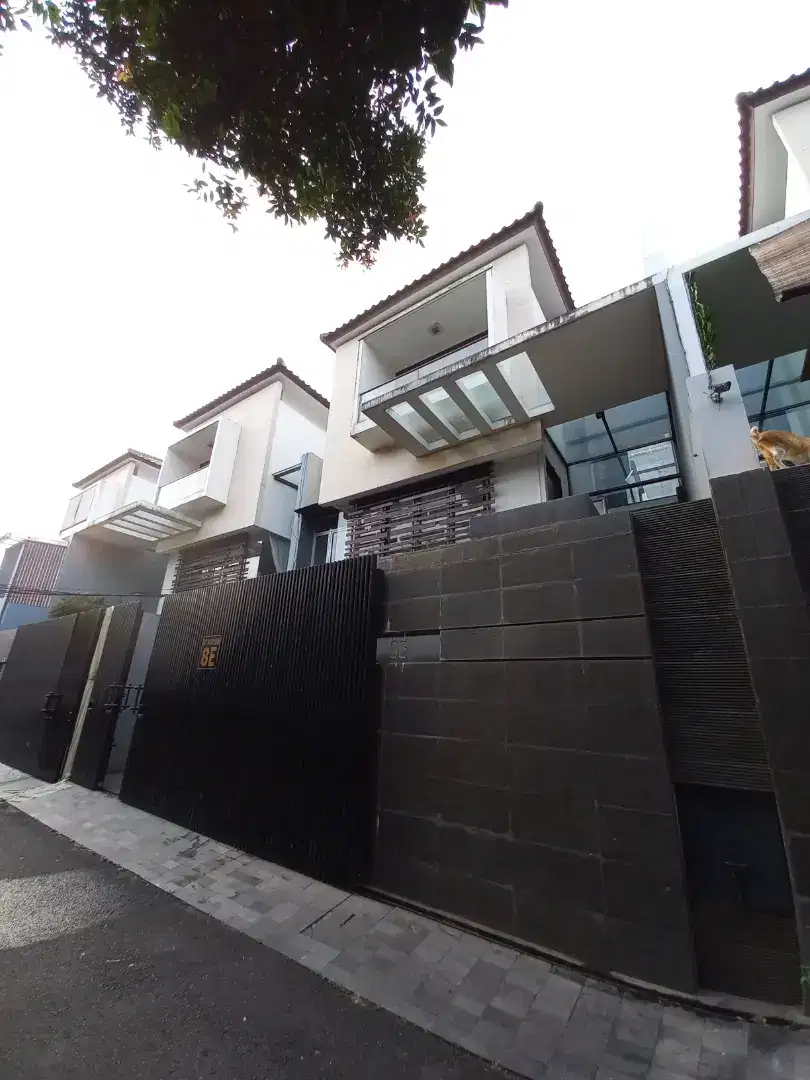 Rumah Mewah Kebayoran Baru No.8 (Disewakan)