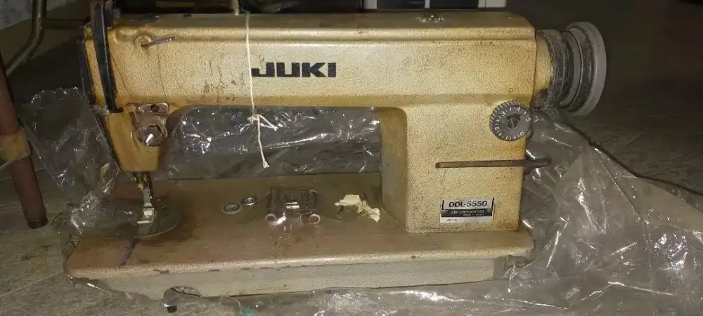Di jual mesin jahit Juki