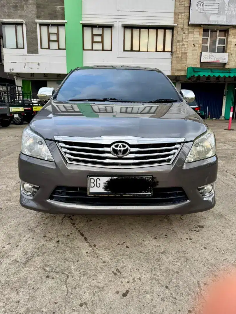 Toyota kijang innova 2012 tipe G 2.5 M/T