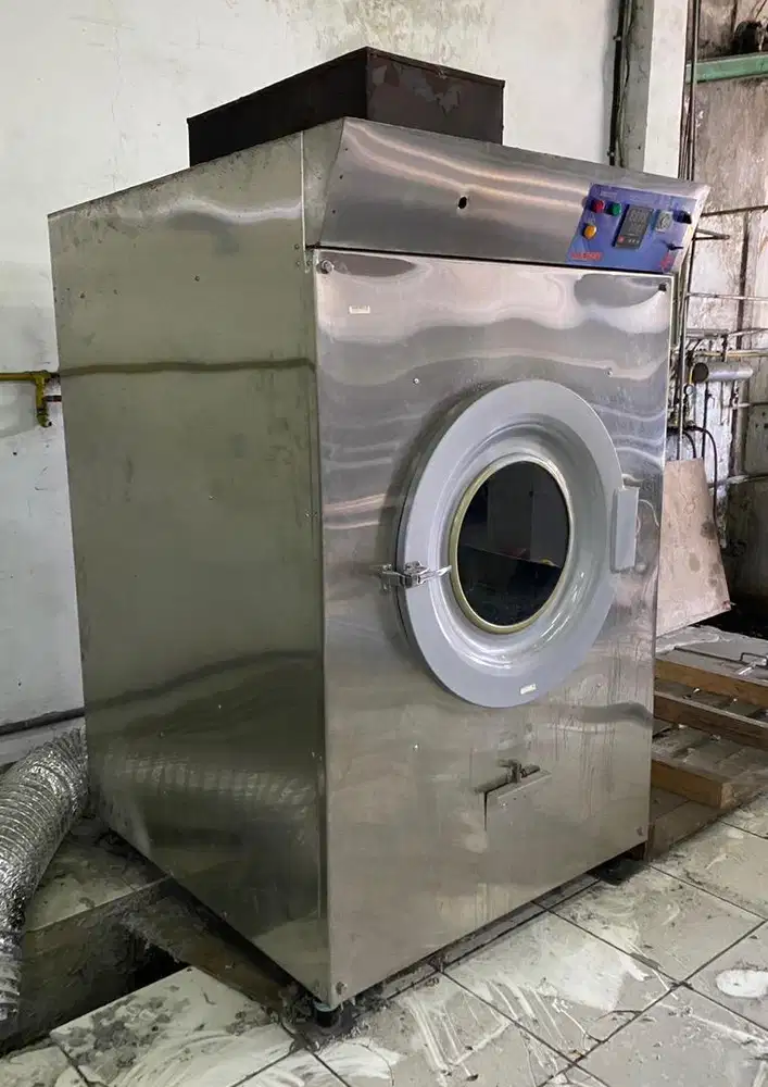 Pengering Dryer laundry hotel / rumah sakit kondisi sangat prima