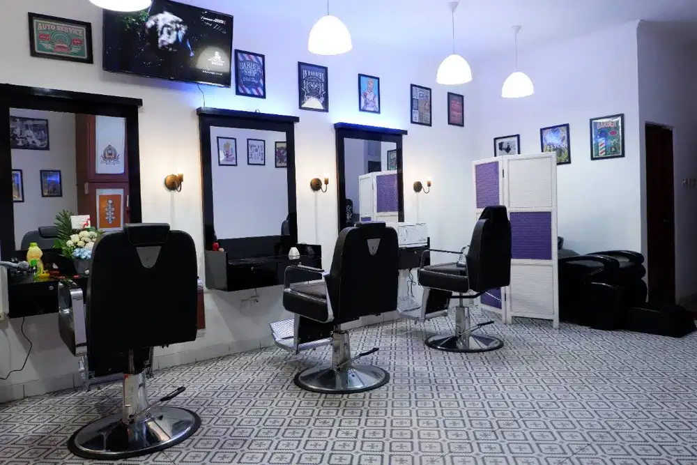 BU. Dijual full set alat barbershop Nego sampai jadi