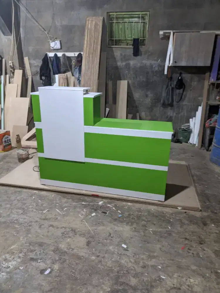 MEJA KASIR UNDAK MEJA TOKO HIJAU PUTIH BISA COD