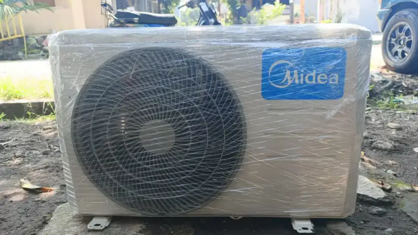 Ready Unit AC Second 1/2 PK Midea