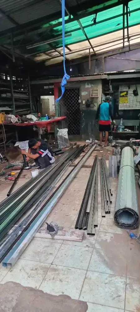 Jual rolling door alumunium second