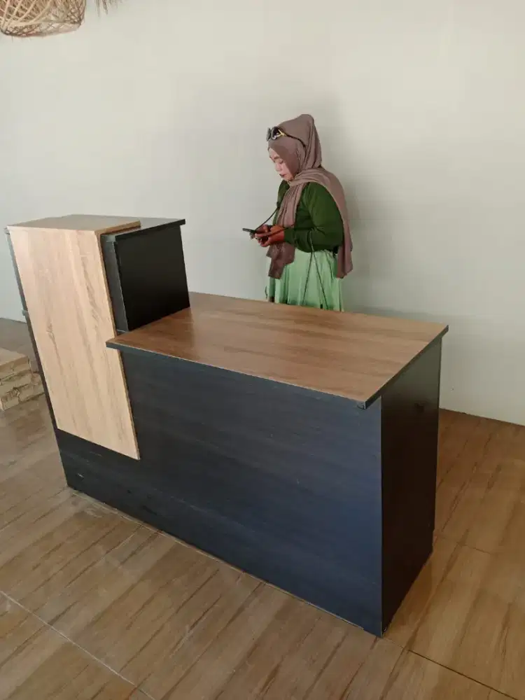 MEJA KASIR UNDAK COKLAT HITAM BISA COD