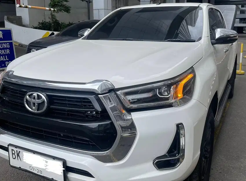 Hilux V 2023 A/T