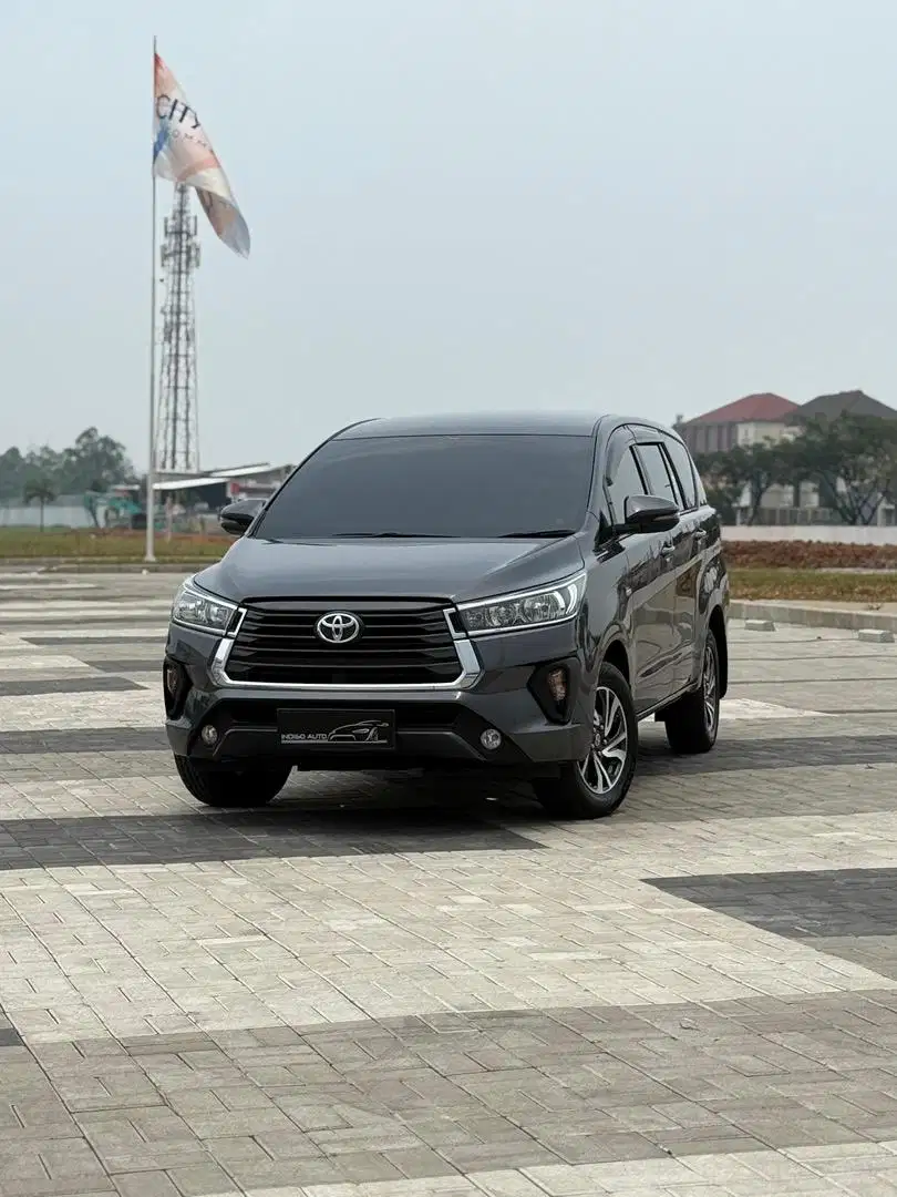 Kijang innova G bensin 2022 km 21 rb AT