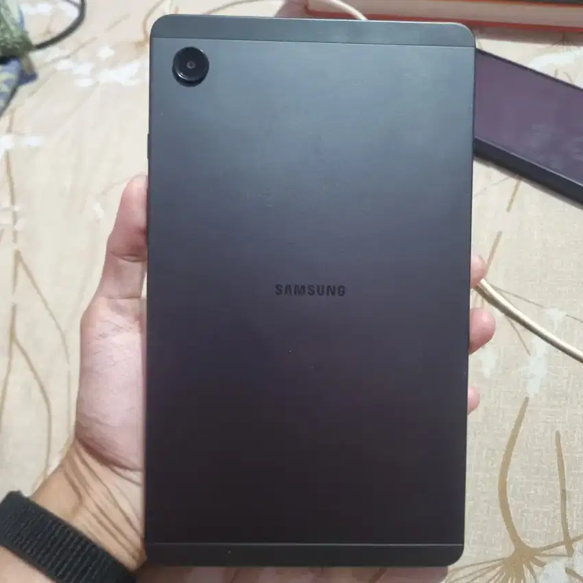 samsung galaxy tab A9 wifi + pencil + charger gan 30w