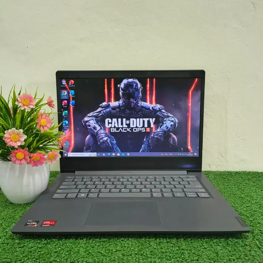 Laptop Lenovo V14-ADA Ryzen 3