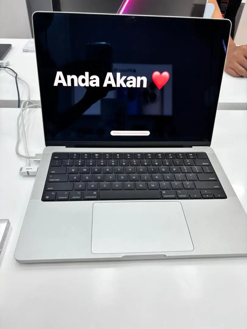 MACBOOK PRO M4  Max 14 inc 24 GB 512 GB PROMO BUNGA 0%